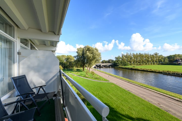 Appartement te koop: van Harinxmaplein 104, Leeuwarden