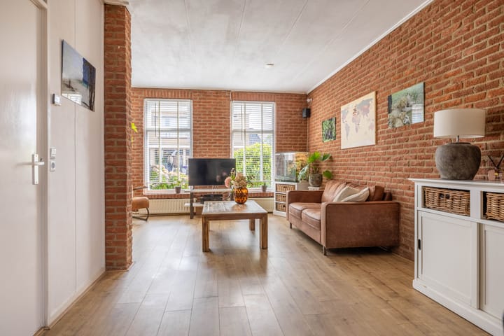 Vrijstaande woning te koop: Feintensloane 6, Feanwâlden