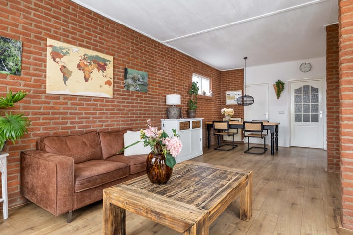 Vrijstaande woning te koop: Feintensloane 6, Feanwâlden
