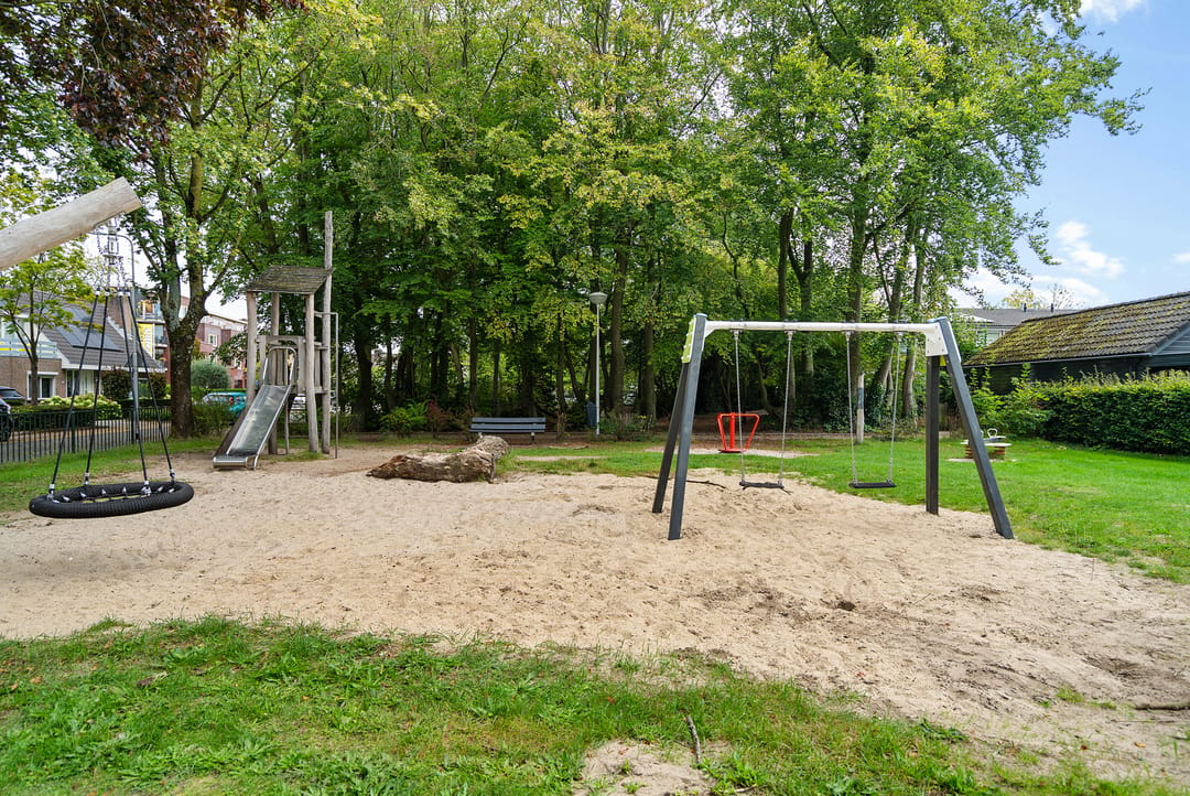 Photo 41 of Huygenslaan 15