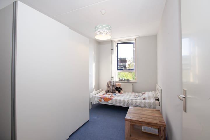 Tussenwoning te koop: Staringplein 6, Winterswijk