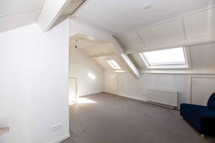 Tussenwoning te koop: Staringplein 6, Winterswijk