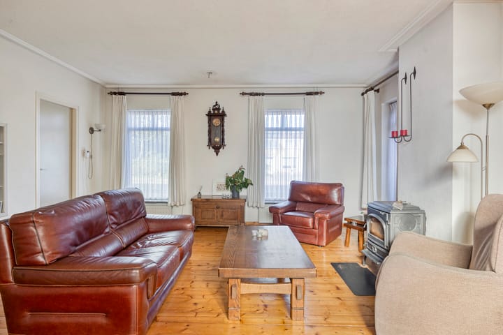 Twee-onder-één-kap te koop: Zeelandweg-Oost 5, Steenbergen (Nb)
