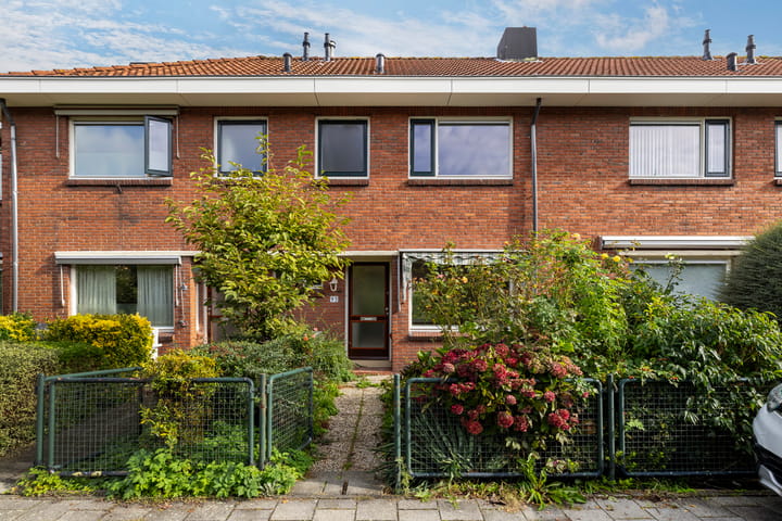 Tussenwoning te koop: Borchsatelaan 93, Rotterdam