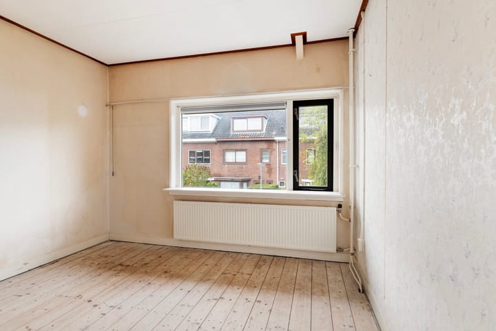 Tussenwoning te koop: Borchsatelaan 93, Rotterdam