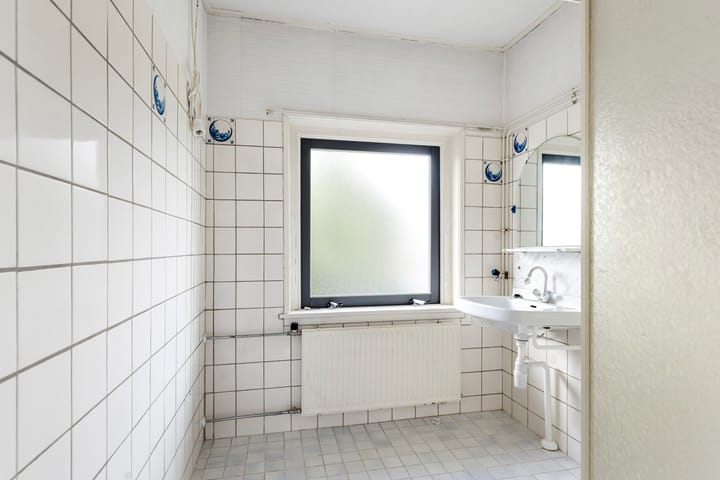 Tussenwoning te koop: Borchsatelaan 93, Rotterdam