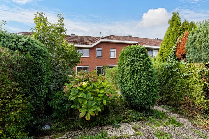 Tussenwoning te koop: Borchsatelaan 93, Rotterdam