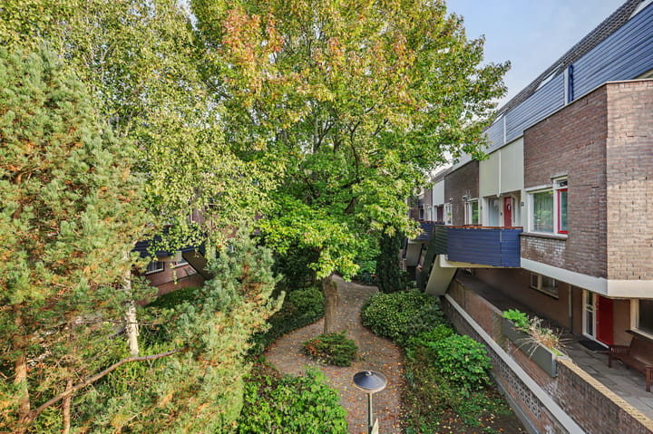 Appartement te koop: Doornenburg 6, Dordrecht