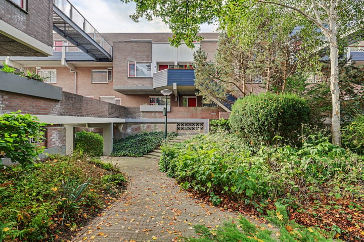 Appartement te koop: Doornenburg 6, Dordrecht