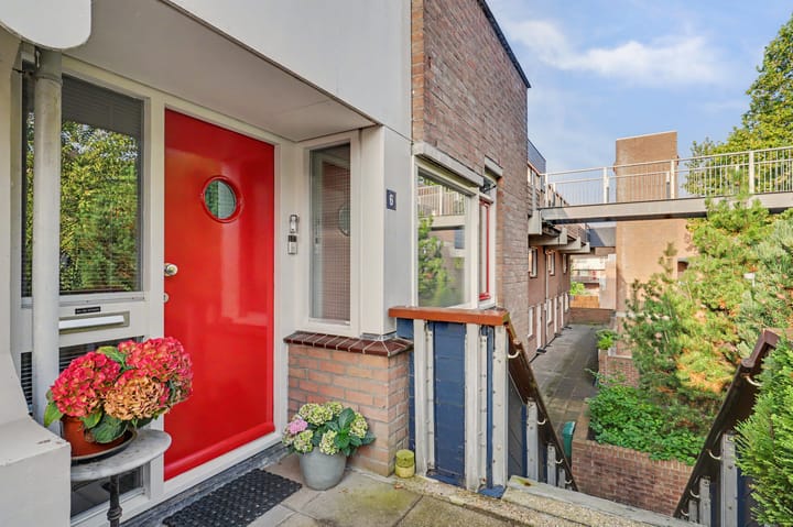 Appartement te koop: Doornenburg 6, Dordrecht