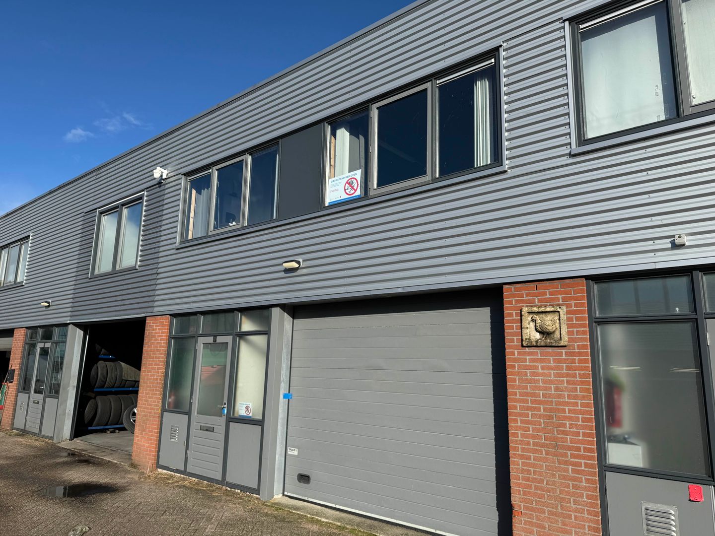 Bekijk foto 1 van De Dolfijn 37-g