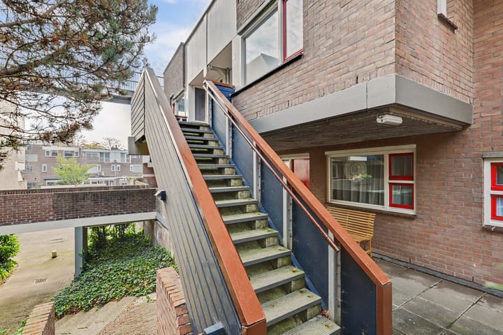 Appartement te koop: Doornenburg 6, Dordrecht
