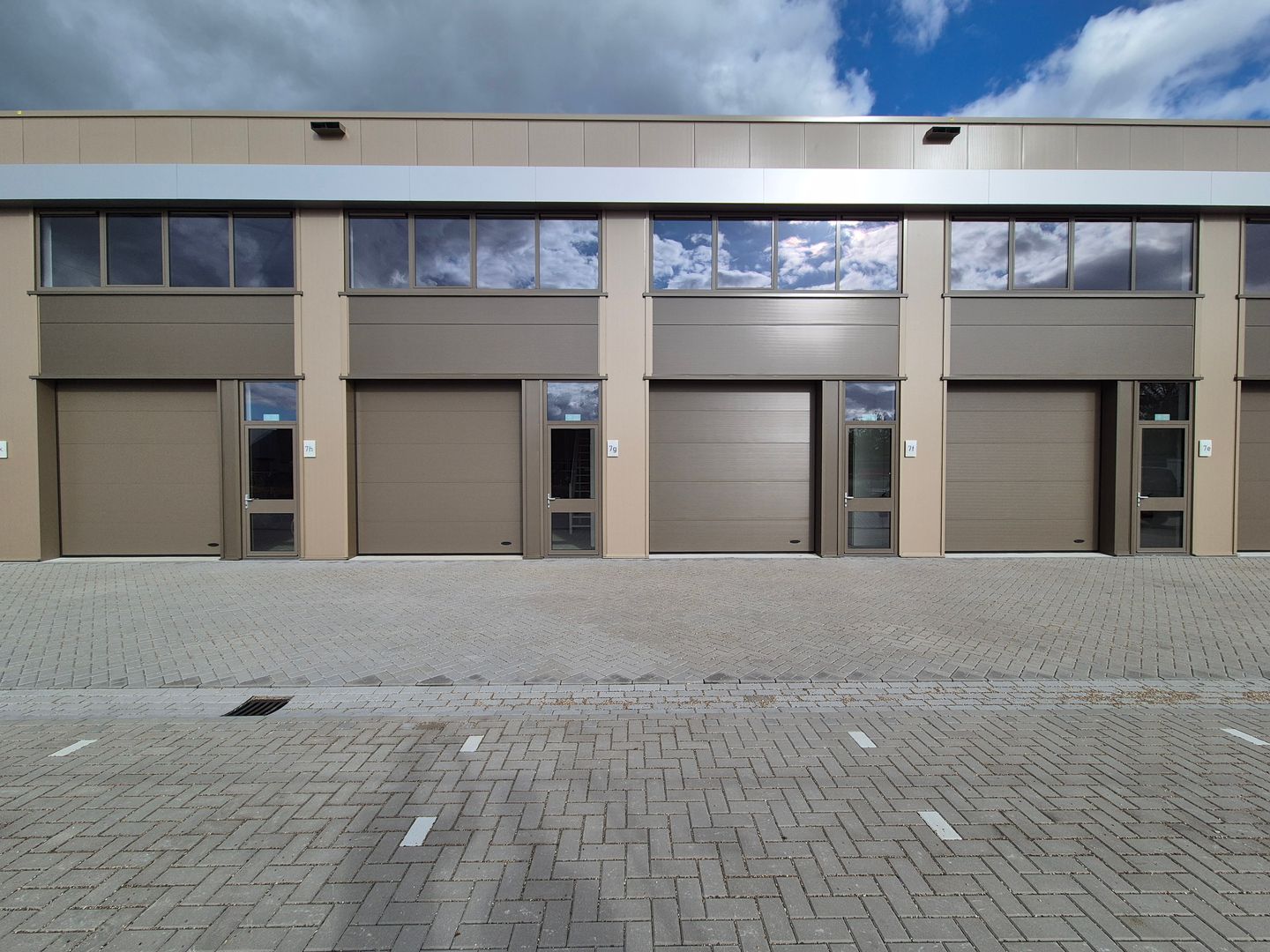 View photo 1 of Industriestraat 7-F