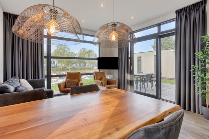 Vrijstaande woning te koop: Rijnbandijk 36-75, Maurik