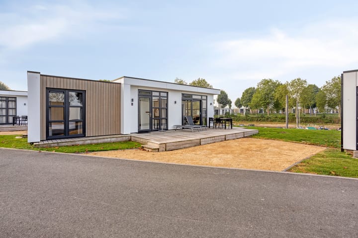 Vrijstaande woning te koop: Rijnbandijk 36-75, Maurik