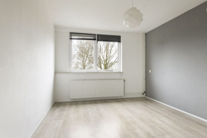 Tussenwoning te huur: Paulus Akkermanwei 14, Leeuwarden