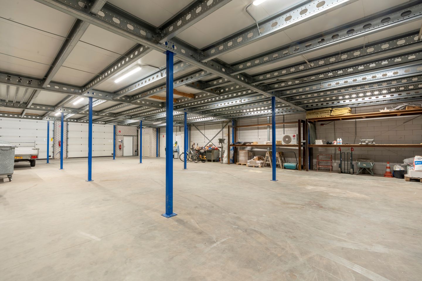 Bekijk foto 3 van Vlasstraat 8