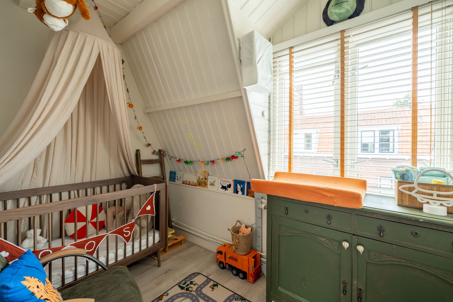 Photo 25 of Ferdinand Bolstraat 15