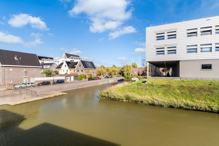 Tussenwoning te koop: Hudson 36, 'S-Gravenhage