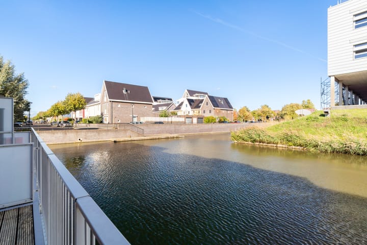 Tussenwoning te koop: Hudson 36, 'S-Gravenhage