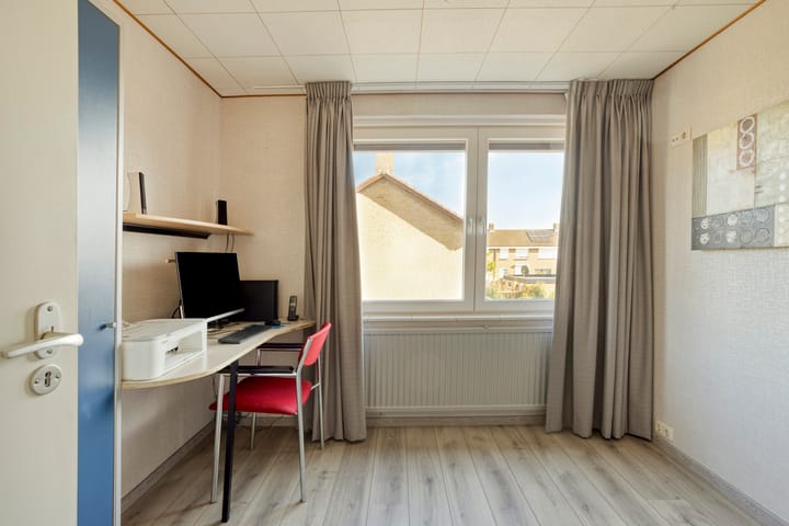 Hoekwoning te koop: Kasteel Annendaelstraat 38, Roermond