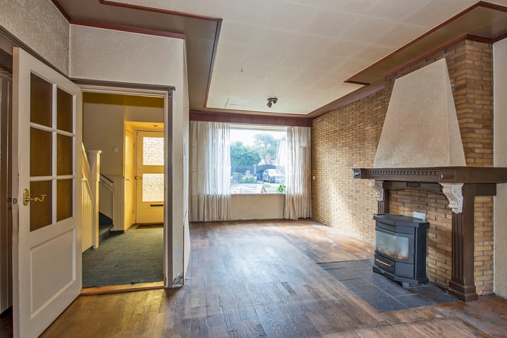 Twee-onder-één-kap te koop: Breemarsweg 228, Hengelo