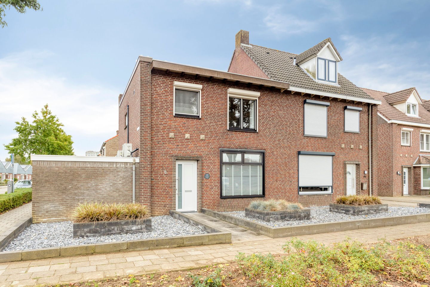 Foto 1 van Gouverneur Houbenstraat 46