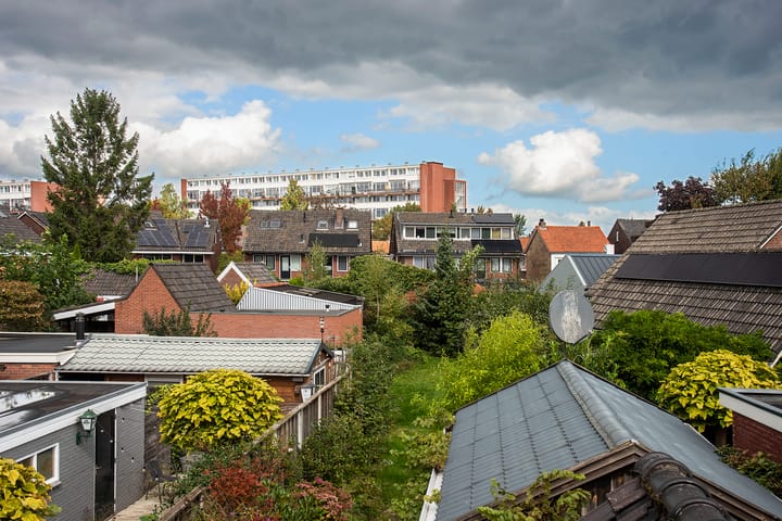 Twee-onder-één-kap te koop: Breemarsweg 228, Hengelo
