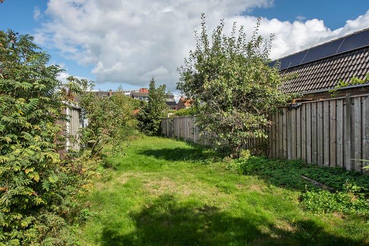 Twee-onder-één-kap te koop: Breemarsweg 228, Hengelo