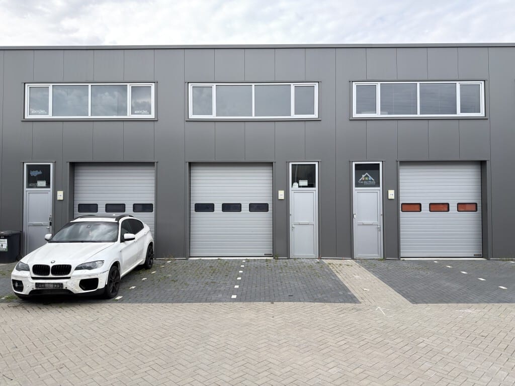 Bekijk foto 1 van Industrieweg 1-17