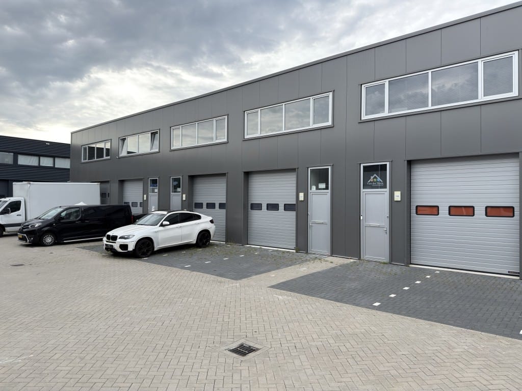 Bekijk foto 2 van Industrieweg 1-17