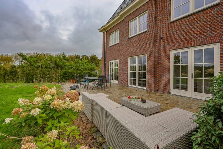 Vrijstaande woning te koop: Warmoesstraat 15, Almere