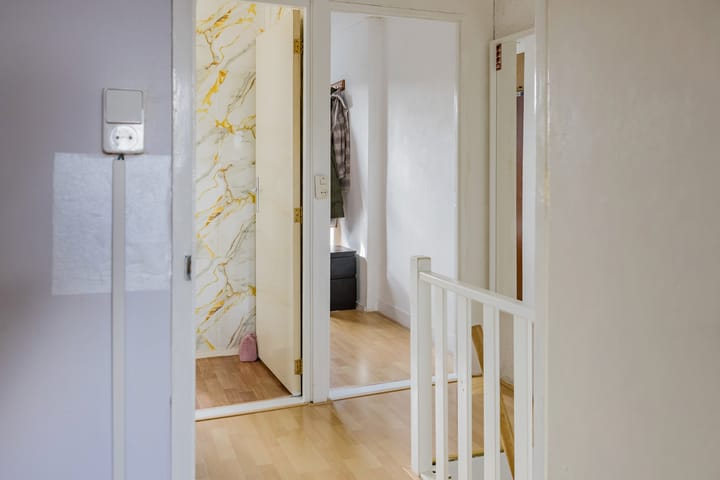 Tussenwoning te koop: Oost Indiëstraat 46, Haarlem