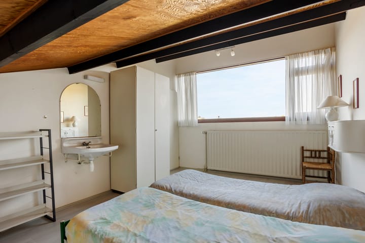 Twee-onder-één-kap te koop: De Hooghkamer 5, Voorschoten