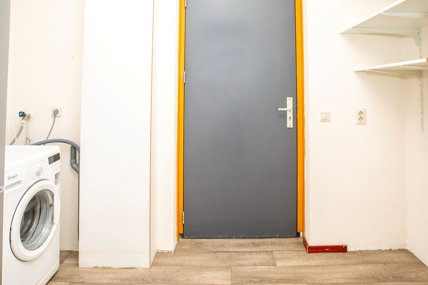 Photo 35 of Johannes Vermeerstraat 6