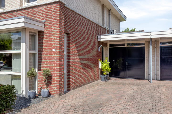 Tussenwoning te koop: Vaarsvelden 14, Best