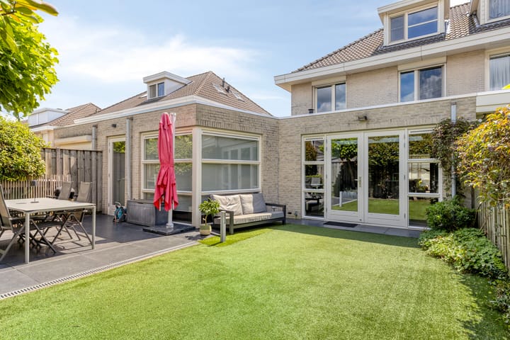 Tussenwoning te koop: Vaarsvelden 14, Best