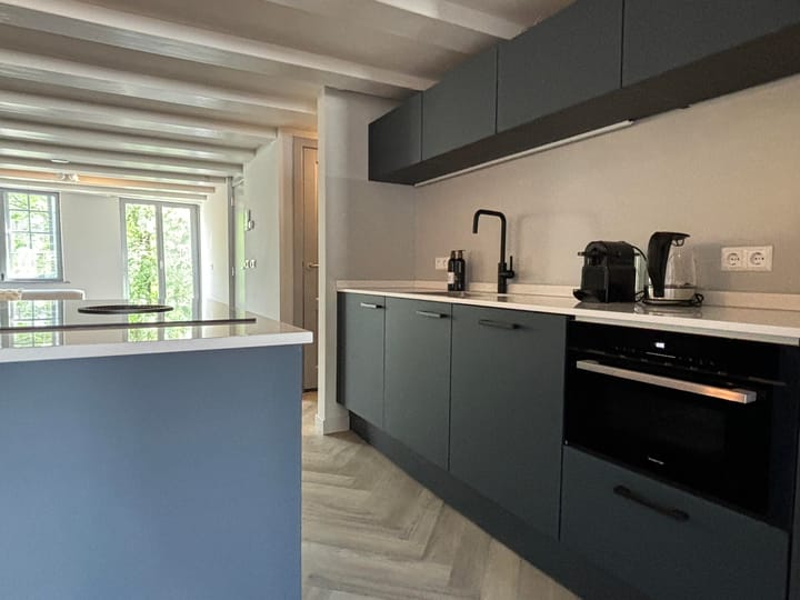 Appartement te huur: Kromme Waal 20B2, Amsterdam