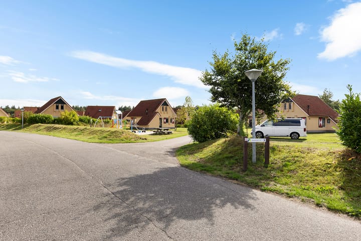 Vrijstaande woning te koop: Oranjekanaal NZ 10-0011, Wezuperbrug