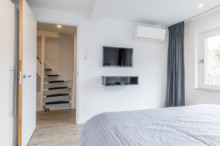 Tussenwoning te koop: Johan Evertsenstraat 18, Landgraaf