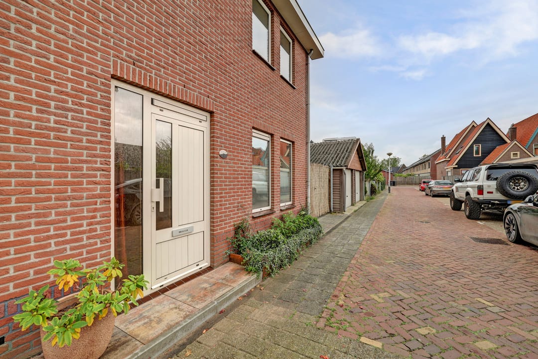Foto 13 van Beatrixstraat 1