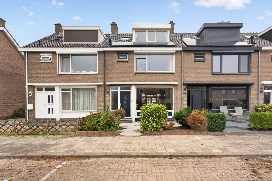 Photo 1 of Bloemenstraat 50