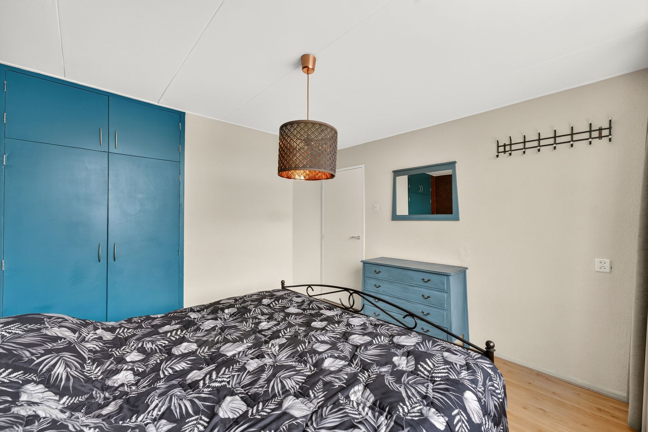 Photo 21 of Bloemenstraat 50