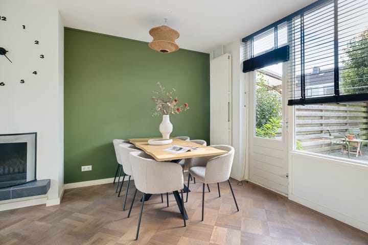 Tussenwoning te koop: Prins Willem-Alexandersingel 11, Beesd