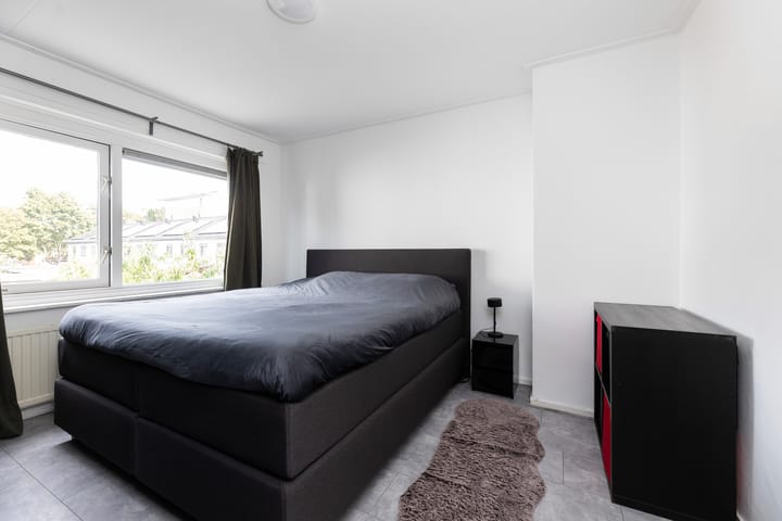 Tussenwoning te koop: Buxtehudestraat 104, Zwolle