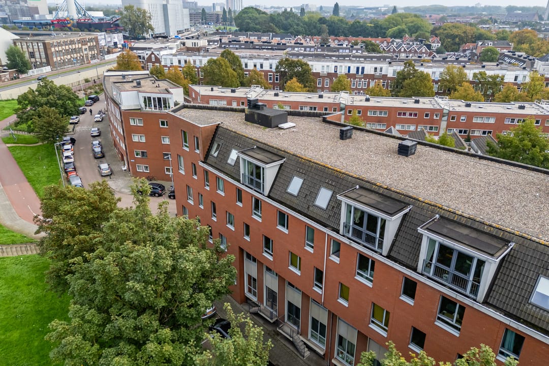 Photo 22 of Dokstraat 43