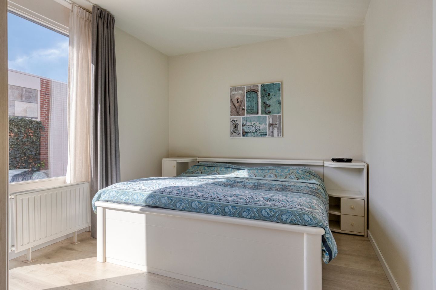 Photo 10 of Emmastraat 4