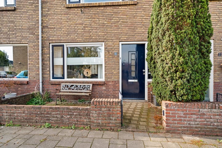 Tussenwoning te koop: Brummelkampstraat 7, Kampen