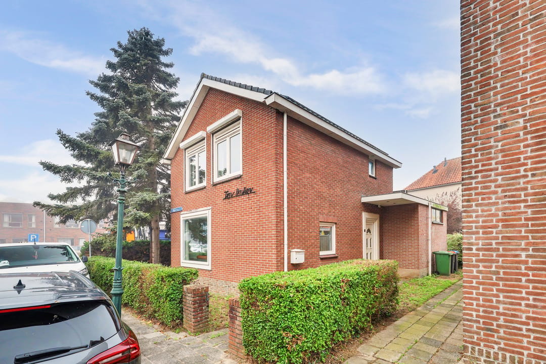 Photo 1 of Commandeursstraat 26