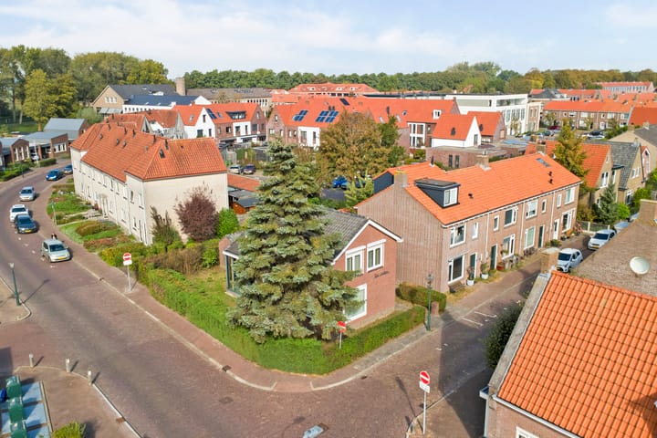 Vrijstaande woning te koop: Commandeursstraat 26, Brielle